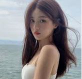周嘉宁